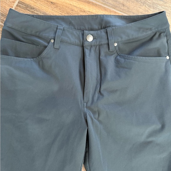 lululemon abc navy blue Pants size 30 - Picture 3 of 4